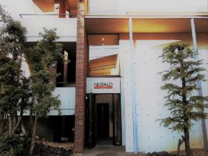 名古屋で宣材写真、アーティスト写真、ビジネスプロフィール写真、オーディション写真、ペット写真などをお値打ち価格にて撮影しています。